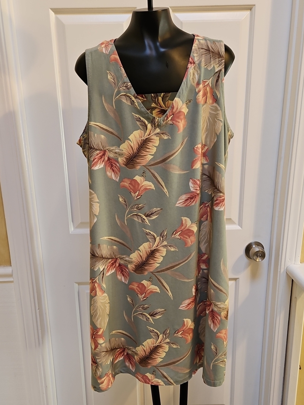 PEPPERMINT BAY tank dress w/ a sage green Hawaiian hibiscus floral print - L
